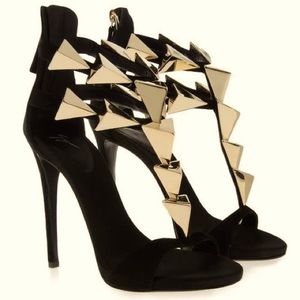 Giuseppe Zanotti Pyramid-Studded T-Strap Sandal